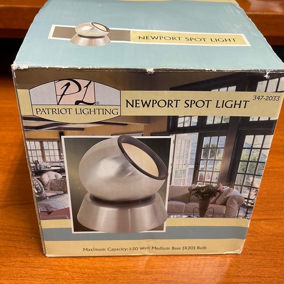 patriot lighting Other - Partiot Lighting Newport Spot Light